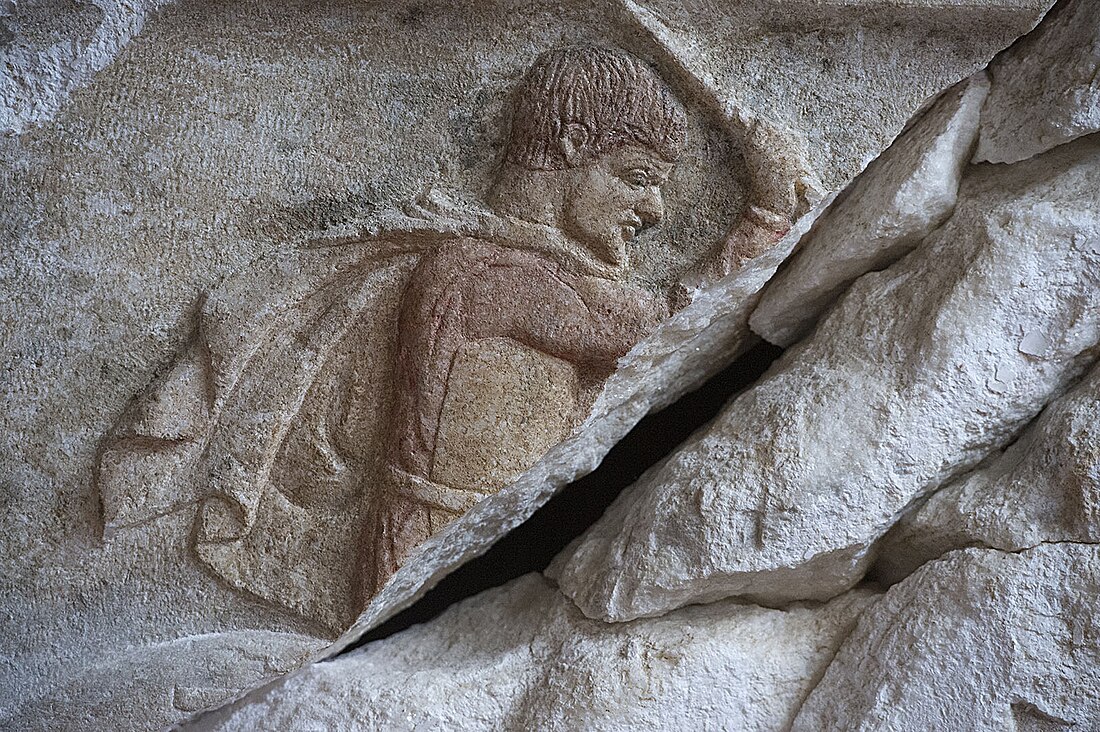 File:Altıkulaç Sarcophagus Now in Troy Museum 7947.jpg