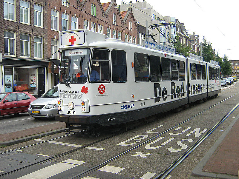 File:Amsterdamse tram - De Red Crosser - from Flickr 2838709455.jpg