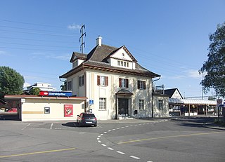 <span class="mw-page-title-main">Oberwinterthur railway station</span>