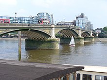 Battersea Bridge - geograph.org.uk - 493706.jpg