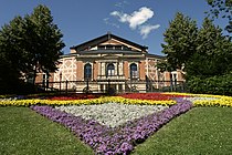 A Bayreuthi Ünnepi Játékok helye: a Bayreuthi Fesztiválpalota
