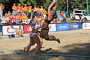 Deutsch: Beachhandball Europameisterschaften 2019 (Beach handball Euro); Tag 4: 5. Juli 2019 – Frauen, Viertelfinale, Niederlande-Griechenland 2:1 (25:12, 18:24, 7:6) English: Beach handball Euro; Day 4: 5 July 2019 – Quarter Final Women – Netherlands-Greece 2:1 (25:12, 18:24, 7:6)