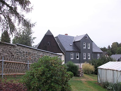 Beutha, Friedhofsweg 2 (Pfarrhaus)