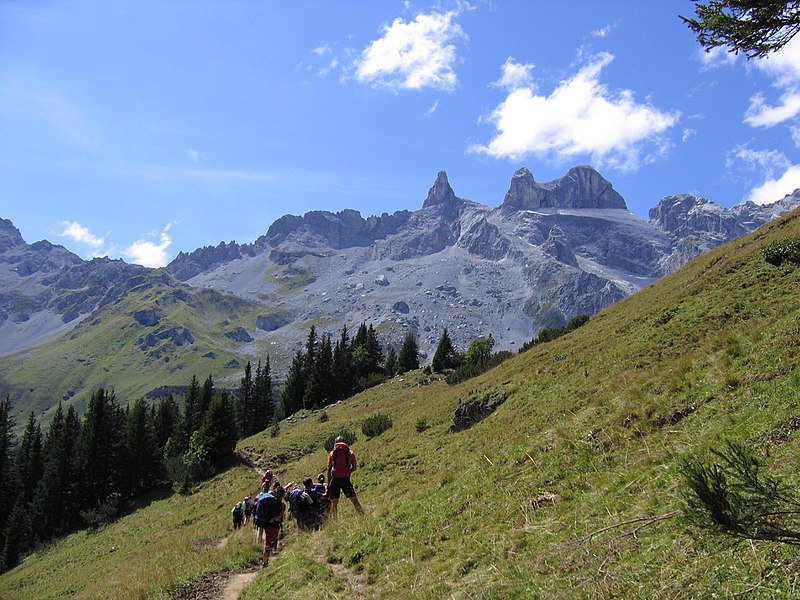 File:Blick auf Drusentor.jpg