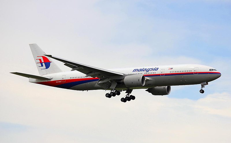 파일:Boeing 777 Malaysia Airlines Auckland.jpg