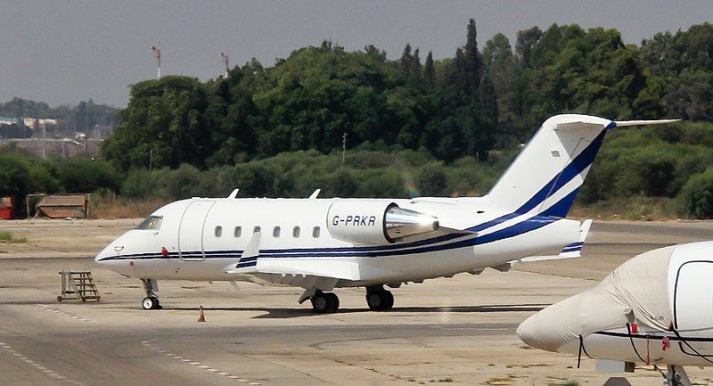 File:Bombardier Challenger 604 - Tel Aviv Ben Gurion - G-PRKR-1285.jpg