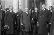 Reichskanzler Luther mit Aristide Briand und Gustav Stresemann anlässlich einer Sitzung des Völkerbundes in Genf