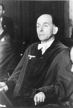 Фрайслер през 1944 г.