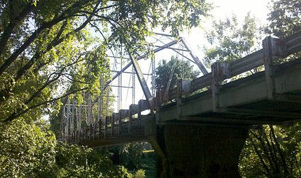 Camelback bridge, view from the south end, Aug. 2012 Camelback bridge from below.jpg