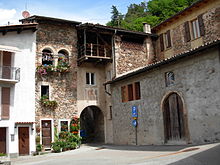 In the center of Carabietta CarabiettaVillaggio.JPG