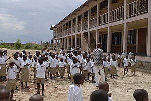 Burundi: Historia, Gobierno y Política, Organización territorial