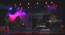 Legendaariset vaaleanpunaiset pisteet linnan juhlissa Puolassa (2007)
