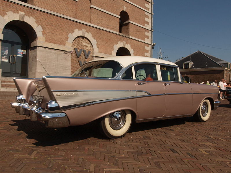 File:Chevrolet Bel Air (1957), Dutch licence registration DH-59-07 pic2.JPG