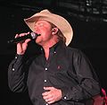 CountrySingerTracyLawrence.jpg