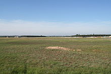 Flughafengelände August 2008, Blick Richtung Westen, die Antennen sind schon zurückgebaut