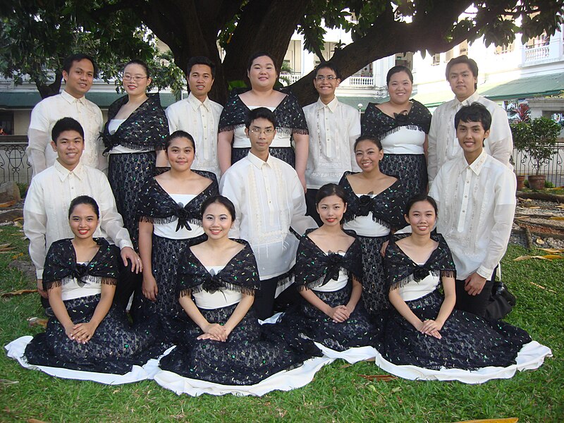 File:De La Salle University Chorale (Filippine).jpg