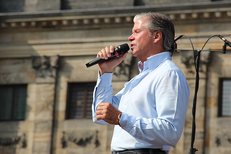 File:Dries Roelvink Draaiorgel Festival Amsterdam 2012 2.JPG