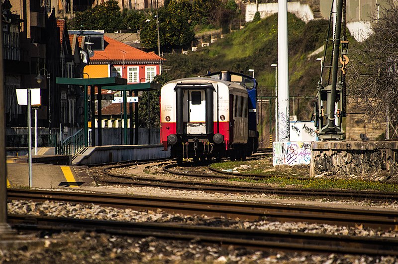 File:Estação Ferroviária da Régua (52649097474).jpg