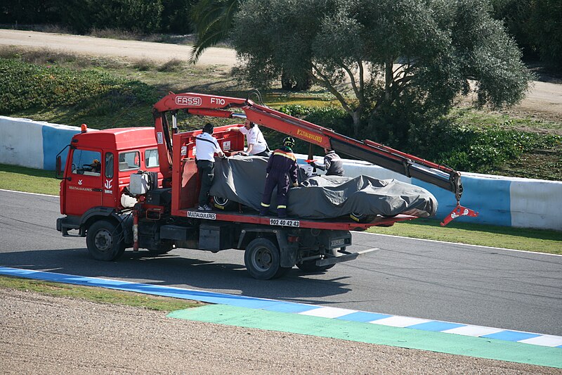 File:F1 2011 Jerez day2 13.jpg
