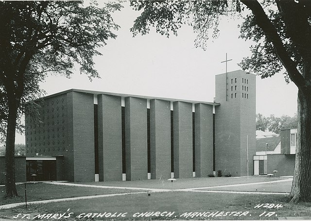 St. Mary's Catholic Church, Manchester, Iowa