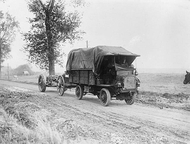 FWD Model B lorry towing a 6-inch 26 cwt howitzer. 41st Siege Bty was the first unit to be issued with this new gun.