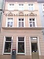 Facade at N°22