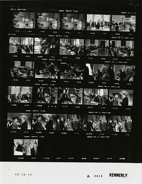 File:Ford A2415 NLGRF photo contact sheet (1974-12-11)(Gerald Ford Library).jpg