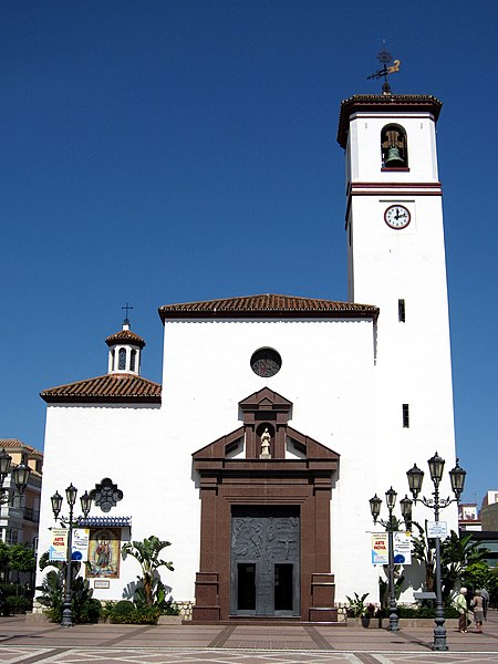 File:Fuengirola Parroquia 01.jpg