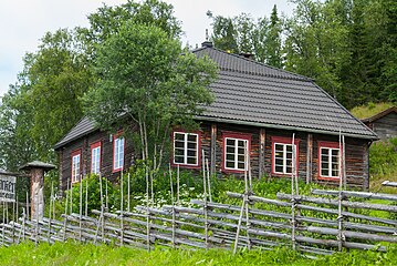 Äldre byggnad i Fornminnesparken