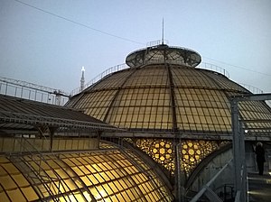 Galleria Vittorio Emanuele Ii: Arkitektur, Glas- og jerntaget, Butikker, restauranter og hoteller