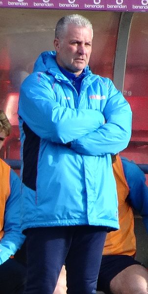 Mills as manager of York City in 2017