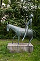 Deutsch: Skulptur Eselreiter von Ursula Querner im Grindelpark in Hamburg-Harvestehude. This is a photograph of an architectural monument. It is on the list of cultural monuments of Hamburg, no. 20043
