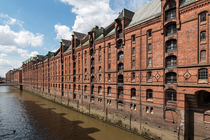 File:Hamburg, Speicherstadt, Block E am Brooksfleet -- 2016 -- 3011.jpg