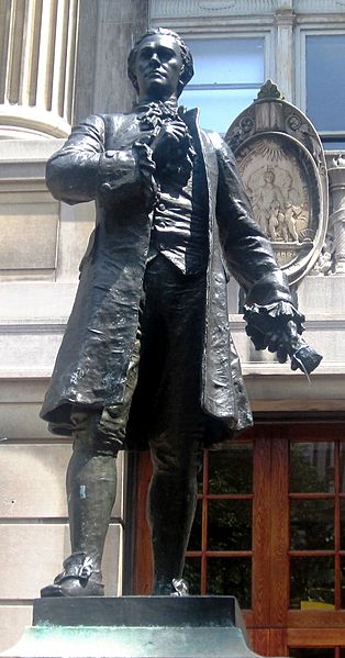 File:Hamilton statue at Columbia University IMG 0958 closeup.jpg