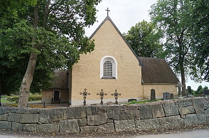 Vägbeskrivningar till Hammarby kyrka, Uppland med kollektivtrafik