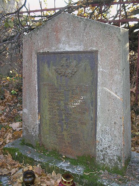 File:Harklowa, cm. woj. nr 15 Stela nagrobna.jpg