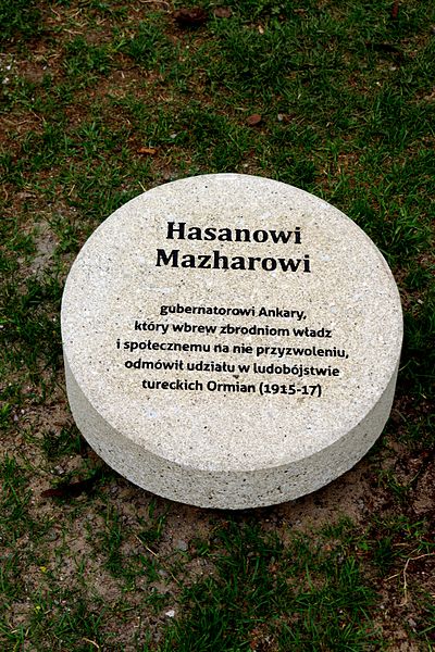 File:Hasan Mazahar (Ogród Sprawiedliwych w Warszawie).jpg