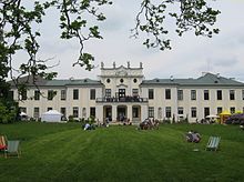 Schloss Hetzendorf, Wien, fasad mot parken