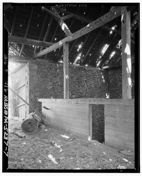 File:INTERIOR VIEW - Stone Barn, circa 1795, Route 342, South of Wawaset Bridge, Wawaset, Chester County, PA HABS PA,15-WAWA,1A-7.tif