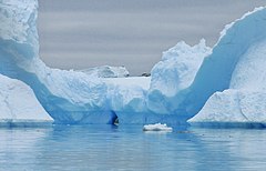 Южный океан г. Южный океан. Южный океан цвет воды. Южный океан замерз. Замерзающие моря Южного океана.