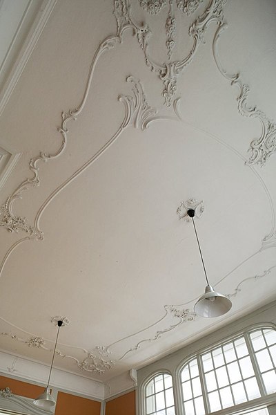 File:Interieur villa, plafond in rechter achterkamer - Rotterdam - 20409766 - RCE.jpg