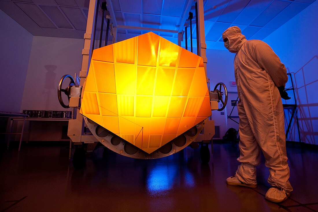 File:James Webb Space Telescope Mirror33.jpg