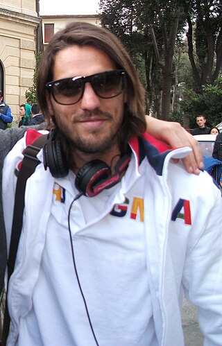 <span class="mw-page-title-main">Joaquín Larrivey</span> Argentine footballer (born 1984)