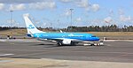 En Boeing 737 från KLM Royal Dutch Airlines är redo för start på Landvetter.