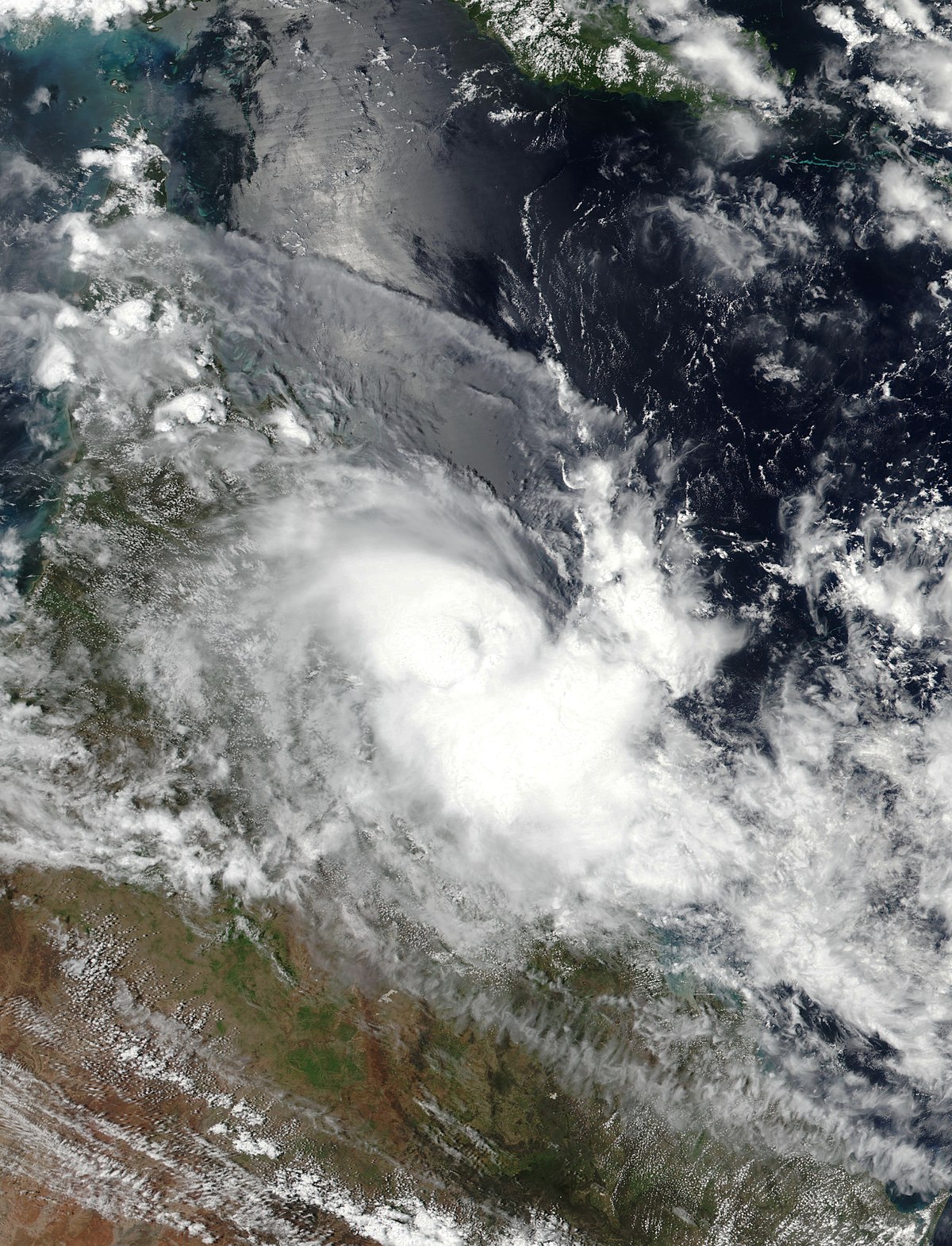 Is there a cyclone forming in qld information