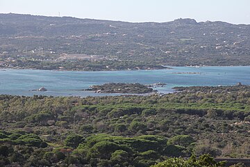 File:La_Maddalena,_isola_di_Scaviccio_(01).jpg