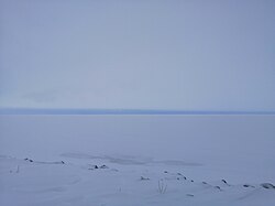 Le Lac Saint-Jean devient une immense plaine glacée en hiver