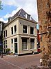 Lage Gouwe 136 (voormalige apotheek)