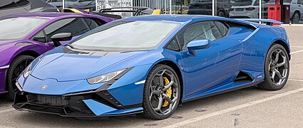 Lamborghini Huracán Tecnica - left front view