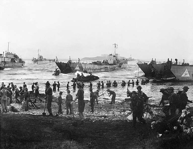 File:Landing beach on the opening day of the invasion of Sicily.jpg